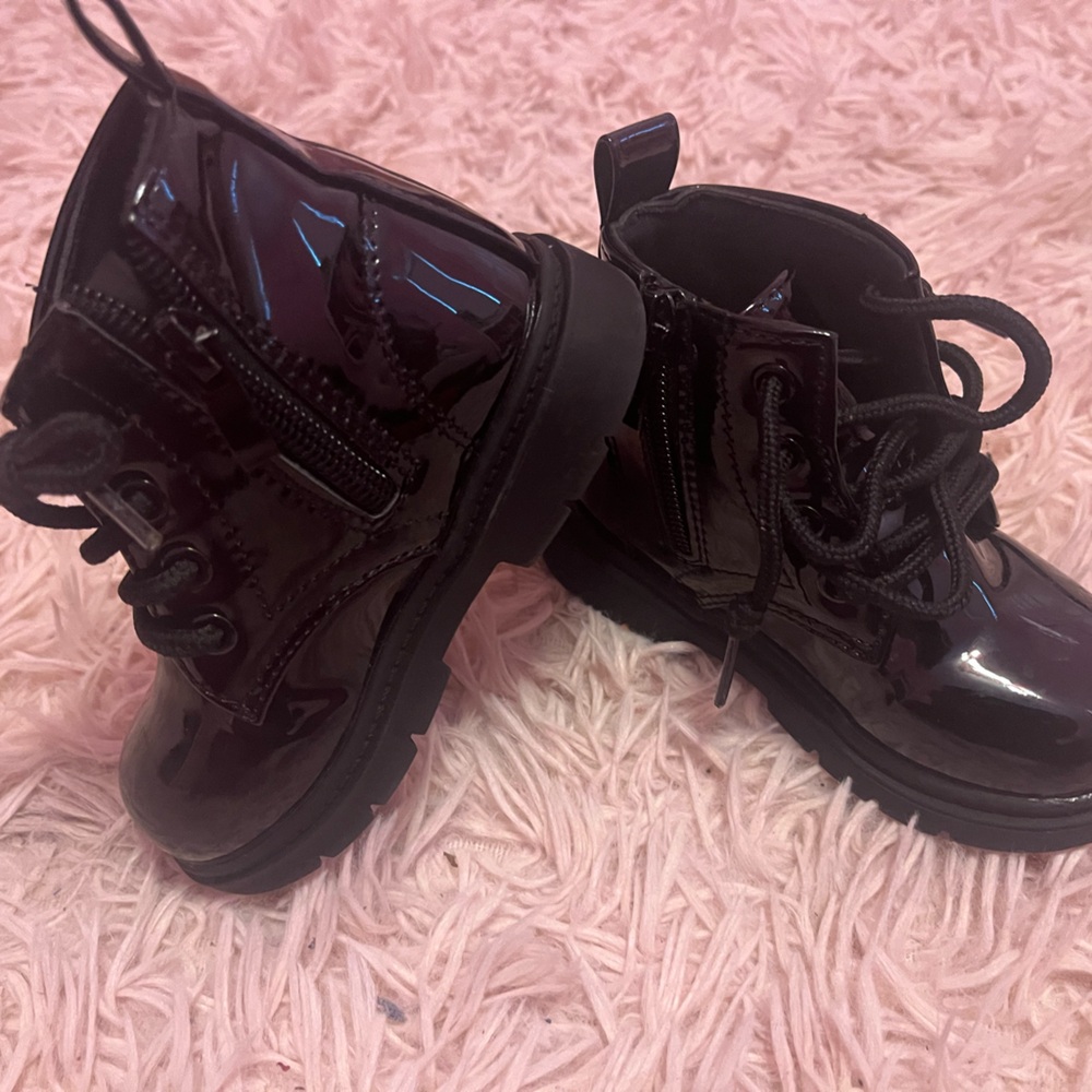2 pairs of combat boots toddler size 7